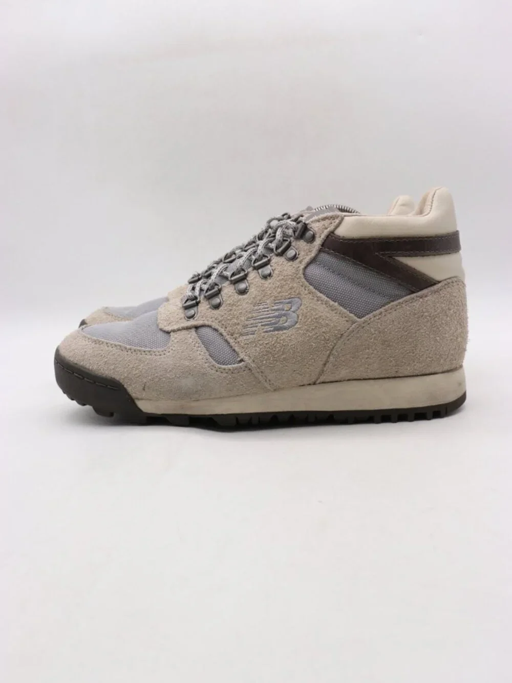 New Balance URAINAD Rainier Cordura Men's Size 9 D Hiking Boots Vibram Grey